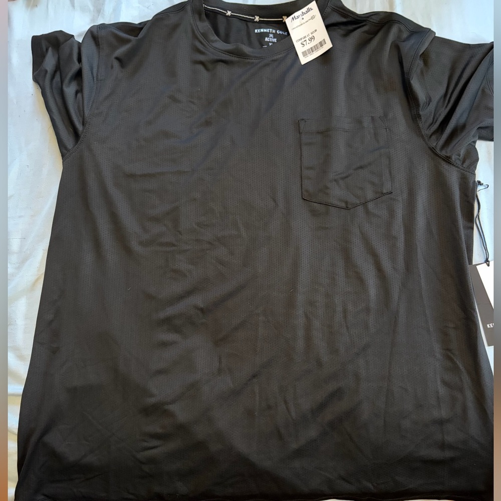 Kenneth Cole Men's Black Short-Sleeve Pocket Tee